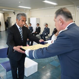 ５個人２団体に感謝状、防犯・交通安全に貢献　道警釧本【釧路市】(2024-08-06)