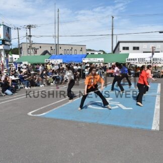 ＪＡ摩周湖フェス、音楽演奏やグルメ堪能【弟子屈】(2024-09-18)