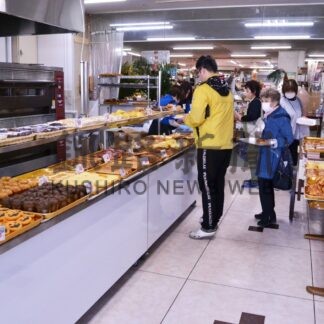 秋の味覚やお買い得商品提供　釧路和商市場とぐるめ館できょうからイベント【釧路市】(2024-10-11)