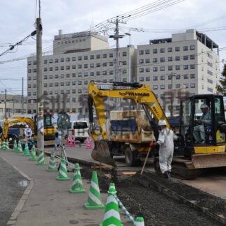 市立病院前交差点改修 年内に完成、供用開始【釧路市】(2024-10-12)