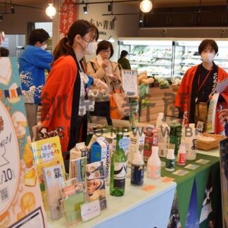 くしろチーズ&スイーツフェア開幕　新メニューなど販売【釧路市】(2024-10-06)