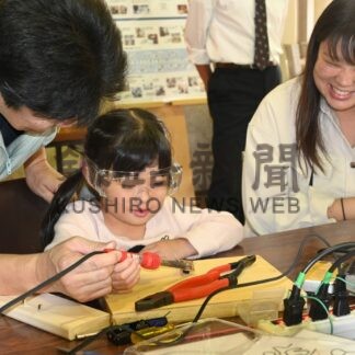 ものづくり体験「楽しい」　６年ぶり技能フェス【釧路市】(2024-10-06)