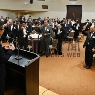 ビールで乾杯、会員ら交流　しんくみ丹頂会総会【釧路市】(2024-10-03)