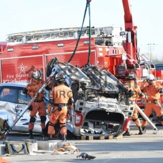 効率よく素早い救助目指す　釧路市中央消防署、交通事故に備え訓練【釧路町】(2024-11-17)