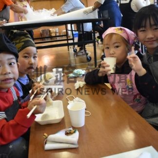 つきたてのお餅おいしい　鳥取西児童センター【釧路市】(2024-12-01)