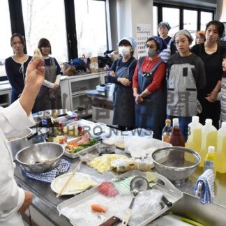 本格中華料理 こつ学ぶ　ガールスカウト第９団、プロ招き教室【釧路町】(2024-11-19)