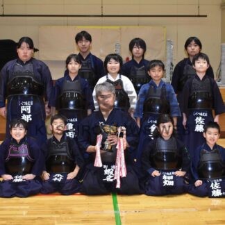 蝦名校長（上西春別中）剣道全道Ｖ　根室管内教職員で連覇の快挙【別海】(2024-11-17)