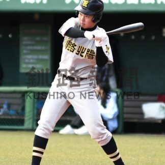 ライバル同士 枠超えプレー　市内５校の高３球児交流試合【釧路市】_1(2024-11-03)