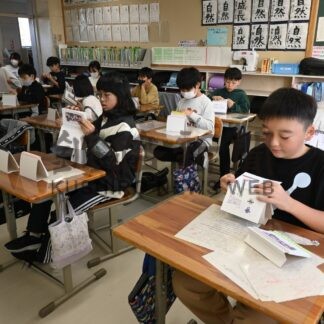 青葉小５年生、防災カレンダー制作【釧路市】(2024-11-25)