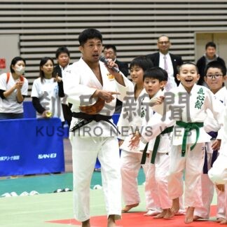 太平洋武徳館４０周年イベントに人気ユーチューバー登場【釧路市】_1(2024-12-25)