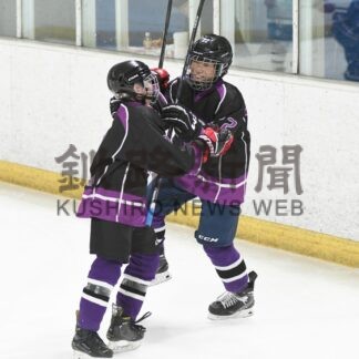 全道中学アイスホッケー　釧路合同 逆転勝ち【釧路市】_1(2024-12-22)