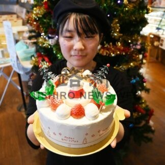 クリスマスケーキ予約順調　原材料高騰で値上げも【釧路市】(2024-12-06)