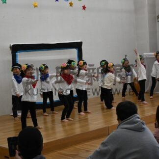 園児 元気に歌やお遊戯　わかくさ保育園で生活発表会【釧路市】(2024-12-04)