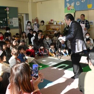 クリスマス会 手品で会場盛り上げ【釧路市】(2024-12-18)