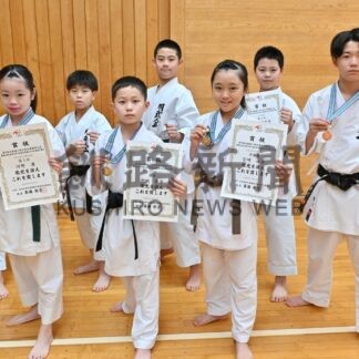 釧根勢１０個人１団体 全国へ　小学空手道(2024-12-16)