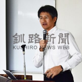 木材の特徴や利用法説明　道総研の大橋氏講演【釧路市】(2024-12-19)