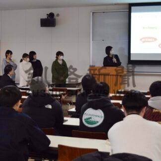 駅前再開発で釧公大生研究発表　出前講座、道職員が講評【釧路市】(2025-01-29)