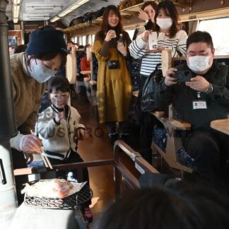 ＳＬ湿原号あす「発車」　試乗会、雄大な自然満喫【釧路市】_1(2025-01-17)