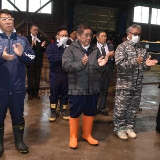 一年の豊漁を祈念　根室、標津、羅臼、厚岸で初競り式【根室】_1(2025-01-07)