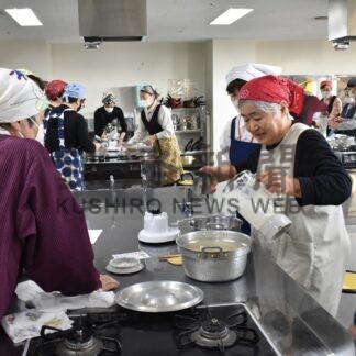 おからパンケーキに挑戦　湿原シニア大学料理教室【釧路市】(2025-01-22)