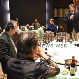 「流行」課題に２０人が投句　　釧路川柳社新春大会【釧路市】(2025-01-29)