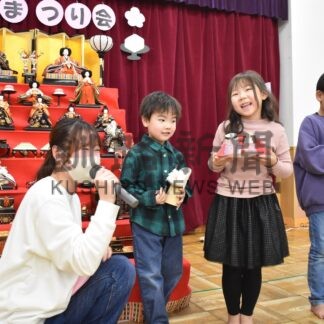 園児らひなまつり会楽しむ　みはらフレンドようちえん、桃の節句祝う【釧路市】(2025-03-01)