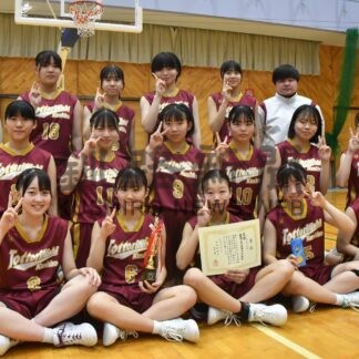釧路町富原Ｖ、女子は釧鳥取西連覇　釧新杯バスケＵ15【釧路町】_1(2025-02-04)