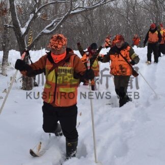 クマ痕跡見つからず　槍昔、明郷地区で現場視察【根室】(2025-02-11)