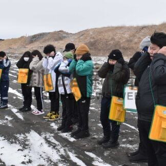 児童ら自然環境に理解　みなとラボ、根室で海洋教育ワークショップ【根室】(2025-02-28)