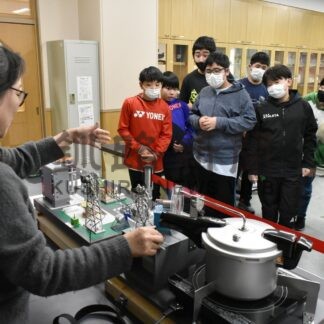 弟子屈小児童が地熱発電の理解深める　模型で仕組み紹介【弟子屈】(2025-02-04)