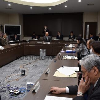 太陽光発電規制条例案６月以降に　市環境審議会、許可基準精査に時間【釧路市】(2025-02-18)