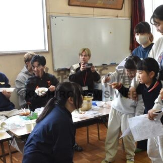 児童と大学生 催しで交流　釧路元町てらこやがお楽しみ会【釧路市】(2025-02-22)