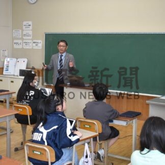 千島連盟支部、羅臼小で北方領土出前授業【羅臼】(2025-02-09)