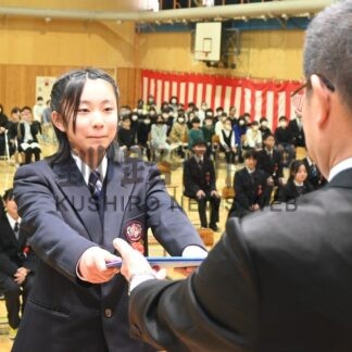 卒業式　学びや巣立つ(2025-03-20)