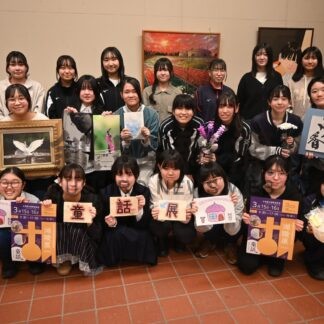 若き感性光る作品並ぶ　１６日まで湖陵高校外展【釧路市】(2025-03-15)