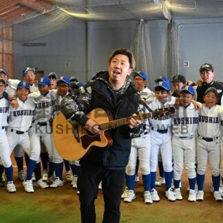 野球少年団を歌で応援　「ビーグルクルー」のＹＡＳＳさん【釧路市】(2025-03-23)