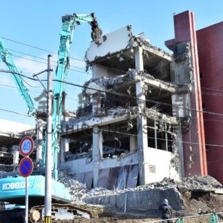 旧庁舎の解体工事急ピッチ　今月末には終了【根室】(2025-03-05)