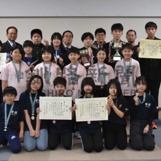 ４少年団かるた好成績　町役場訪問、全道大会での活躍報告【別海】(2025-03-12)