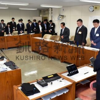 犠牲者の冥福祈る　東日本大震災１４年、釧根各地で黙とう_1(2025-03-12)