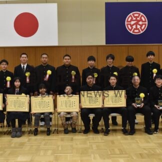 ２団体、４個人にスポーツ奨励賞　市、各競技の活躍たたえる【根室】(2025-03-23)