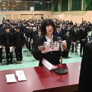 気持ち新たに入学式【釧路市】_1(2025-04-08)