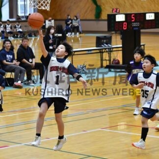 小中生が交流、試合経験積む　バスケ町協会会長杯【釧路町】(2025-04-15)