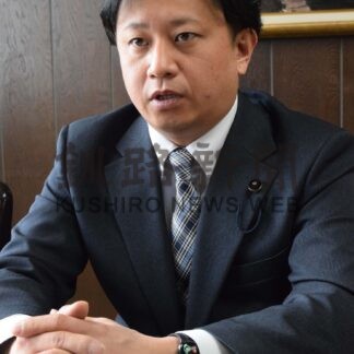 予算 危機感足りない　岡田道議が道政報告【釧路市】(2025-04-08)