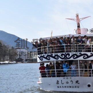 ２９日に阿寒湖水開き　釧路管内ＧＷガイド(2025-04-24)