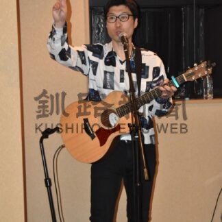 「オホーツクの舟唄」竹森巧さんが披露【根室】(2025-05-19)