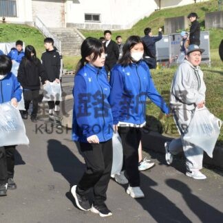 浄水場からの水確保、調理体験　光洋中で防災宿泊研修【根室】(2025-05-30)