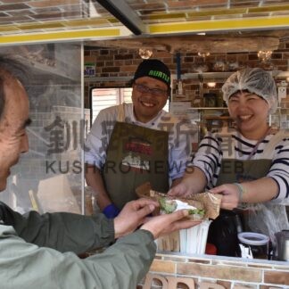 自然の中サンドイッチ　標茶の観光牧場【標茶】(2025-05-07)