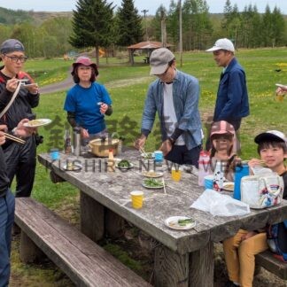 この植物なんだろう？　観察会で野鳥や山菜も満喫【釧路市】(2025-05-19)