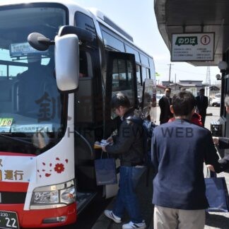 のさっぷ号運行開始　根室の自然満喫【根室】(2025-05-02)