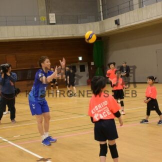 プロの技 伝授　バレー日本代表山本選手が教室【白糠】(2025-06-05)